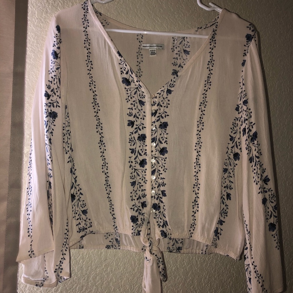 American Eagle Outfitters Floral Blouse Size M
